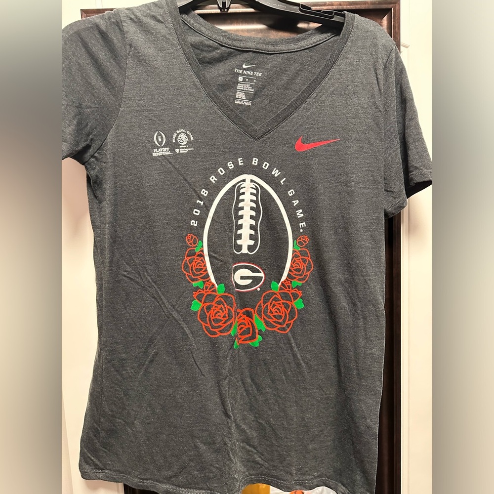 Nike Rose Bowl Gray V-Neck Tee